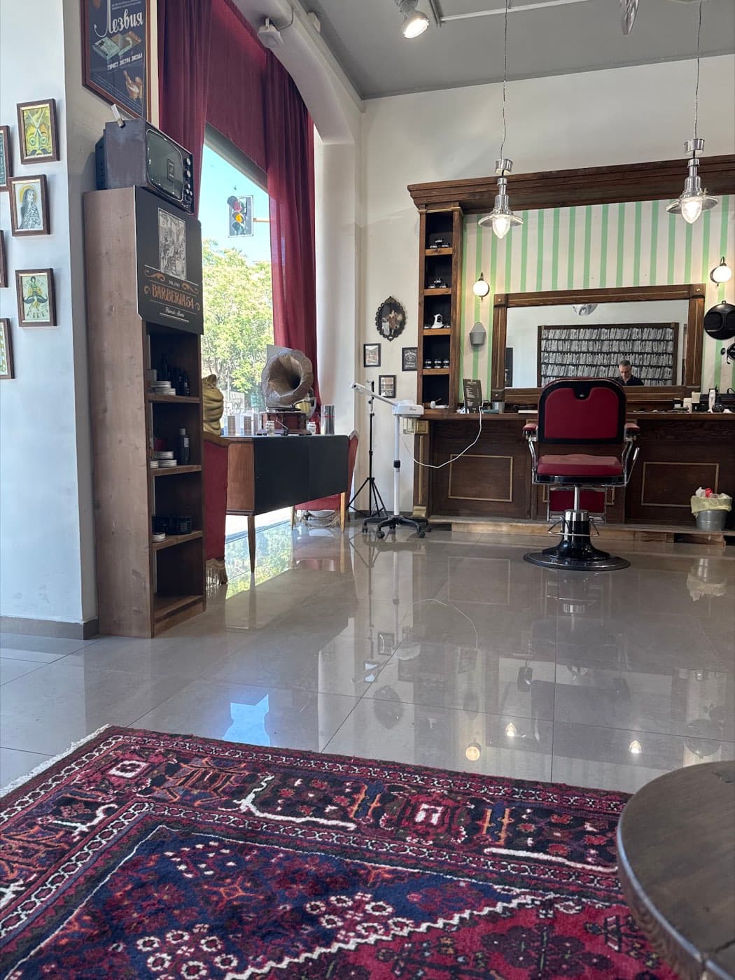 BARBER ROOM CATANIA — interno