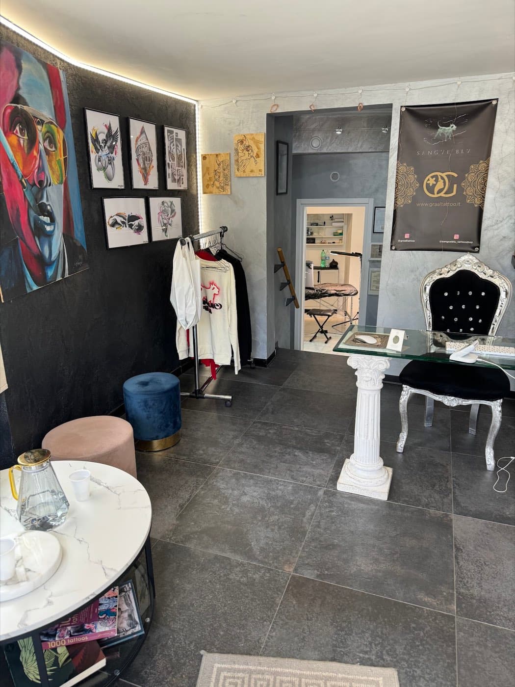 Sangue Blu Tattoo Shop — Roma