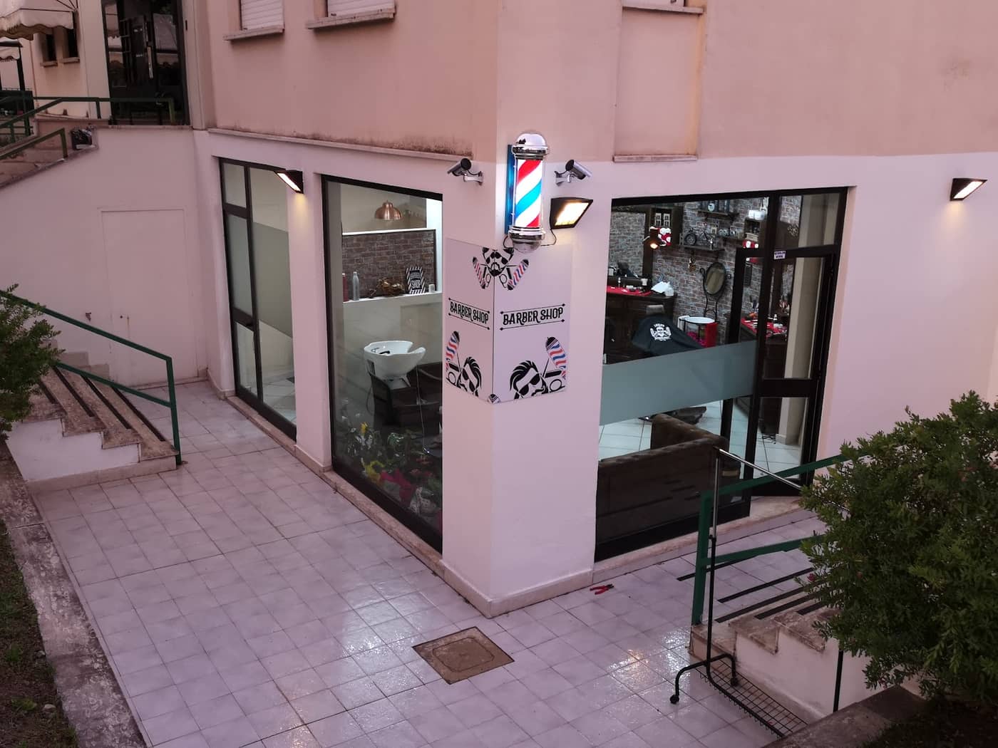 Carlo's Barber Shop — dettaglio