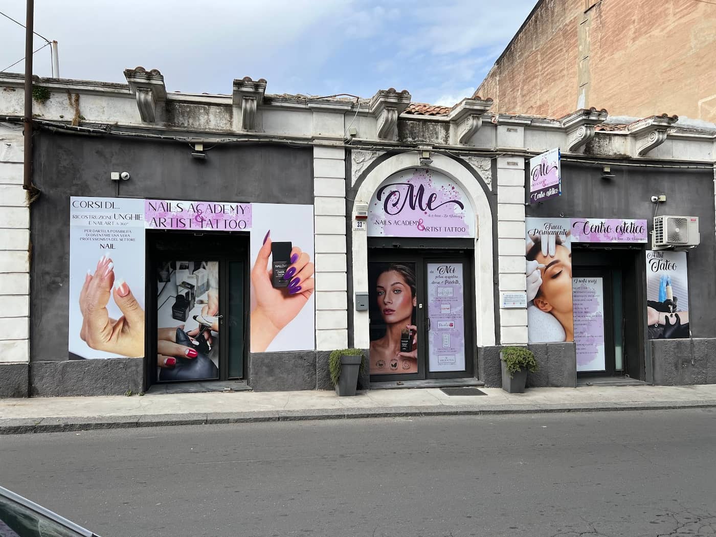 Centro estetico "ME" Nails Academy & Artist Tattoo di Anna De Francesco — Catania