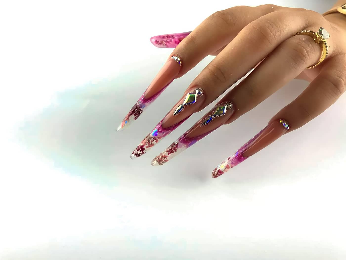Diana, nail artist e master educator