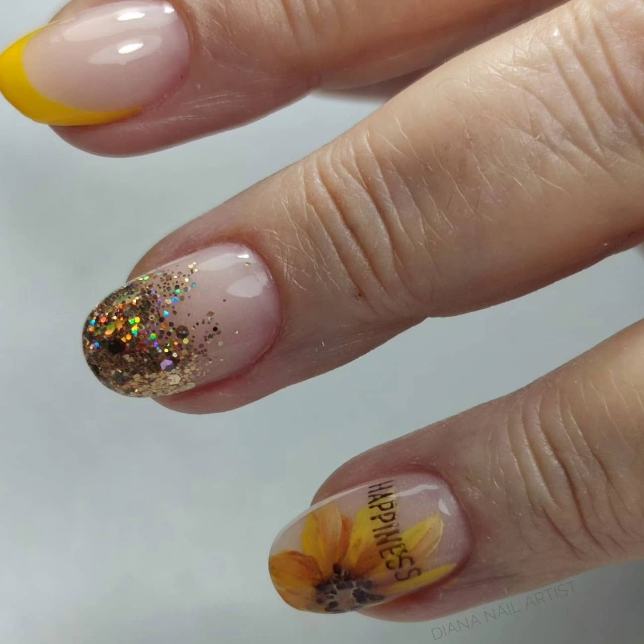 Diana - Nail Artist & Master Educator Nails — lavoro 3