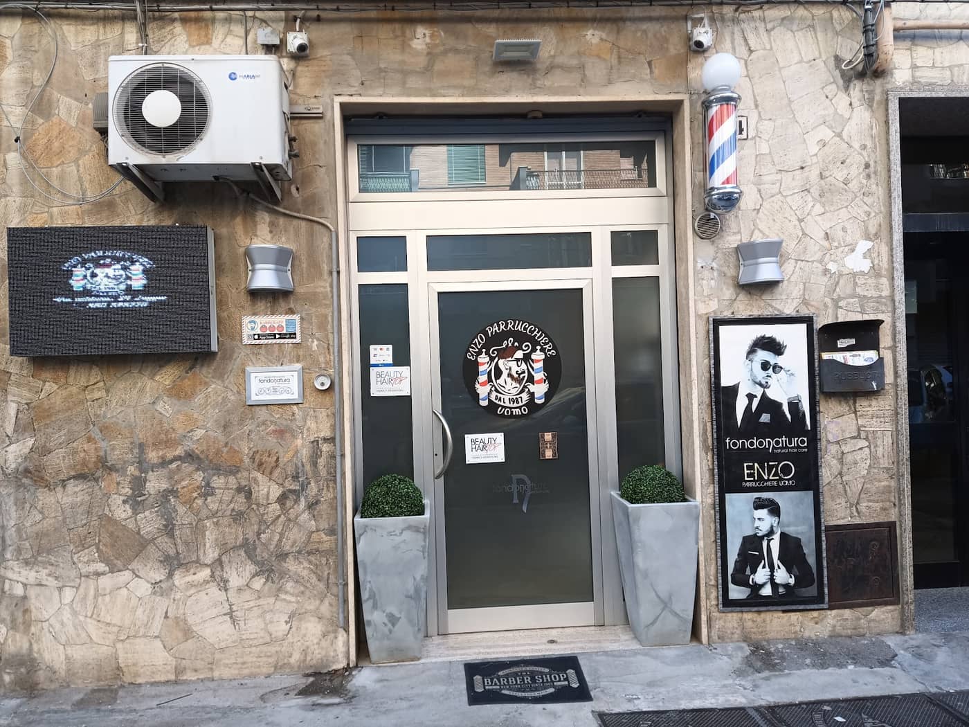 Enzoparrucchiereuomo, Foggia — foto 2 di 4