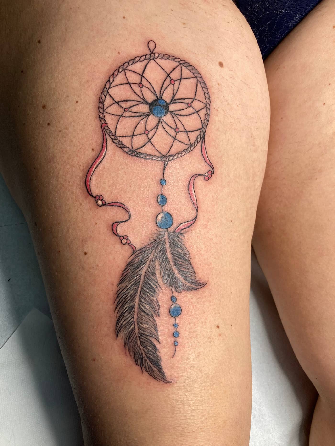 Dentro
IDA TATTOO