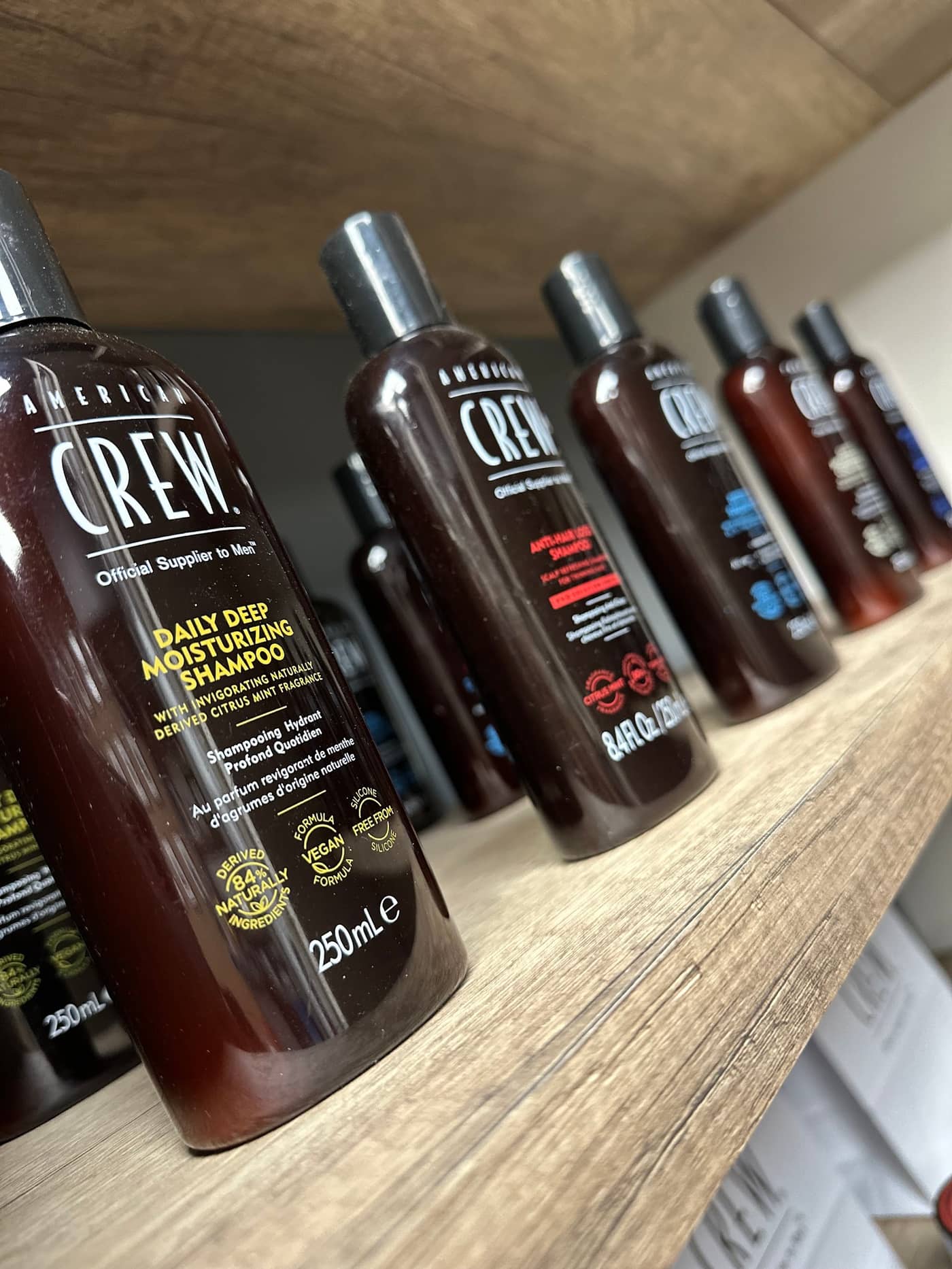 Samuel Zeoli BarberShop — interno