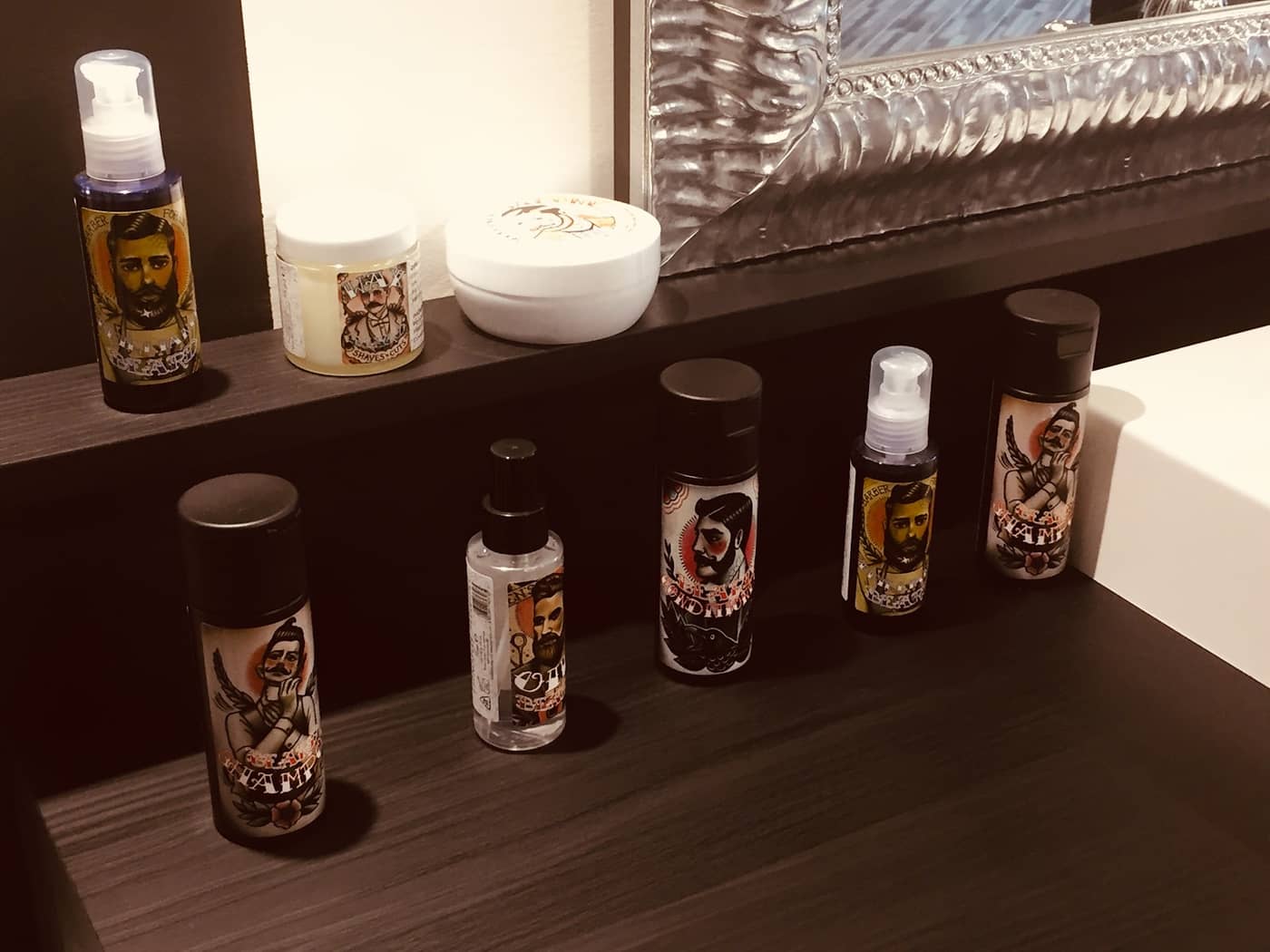 VMen's Style Barber Shop — interno