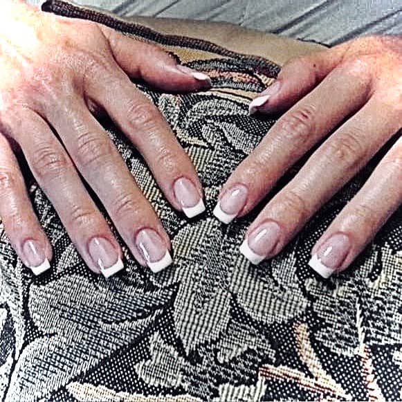 Beauty Nails Center di Adriani Simona — Salone di manicure