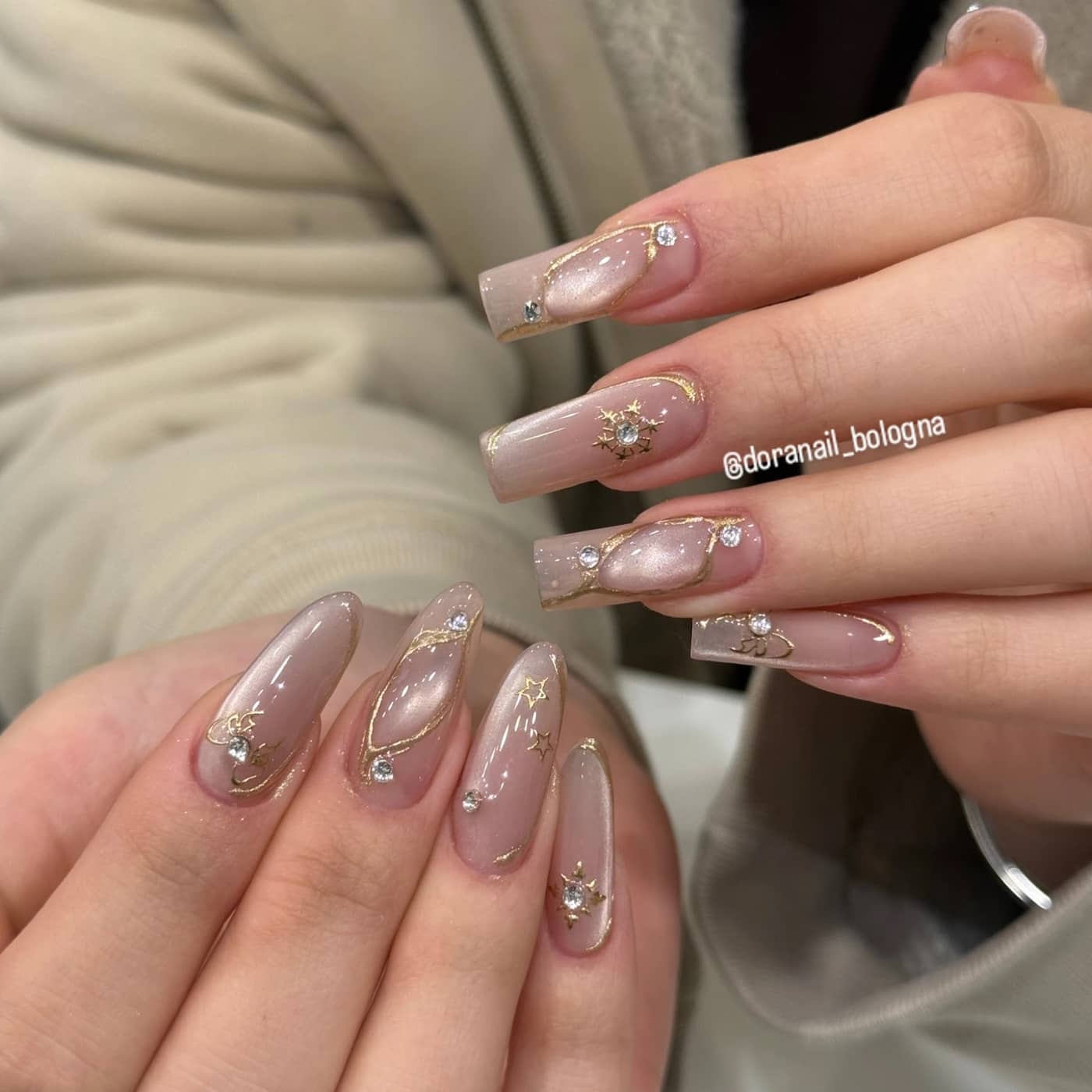 DORA NAIL: il centro dove le unghie sono una priorità