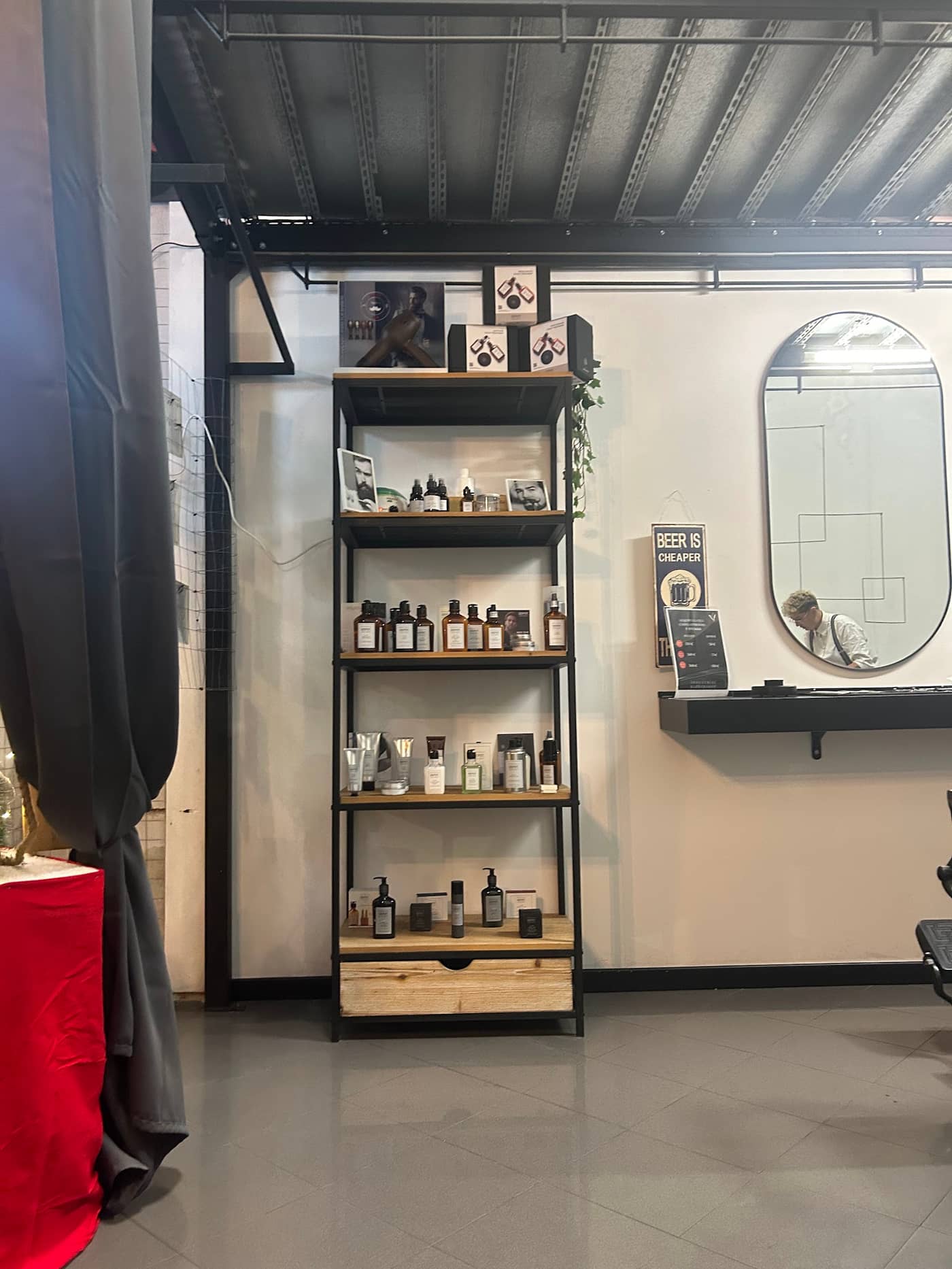 Industrial Barbershop Jessica Napoleone