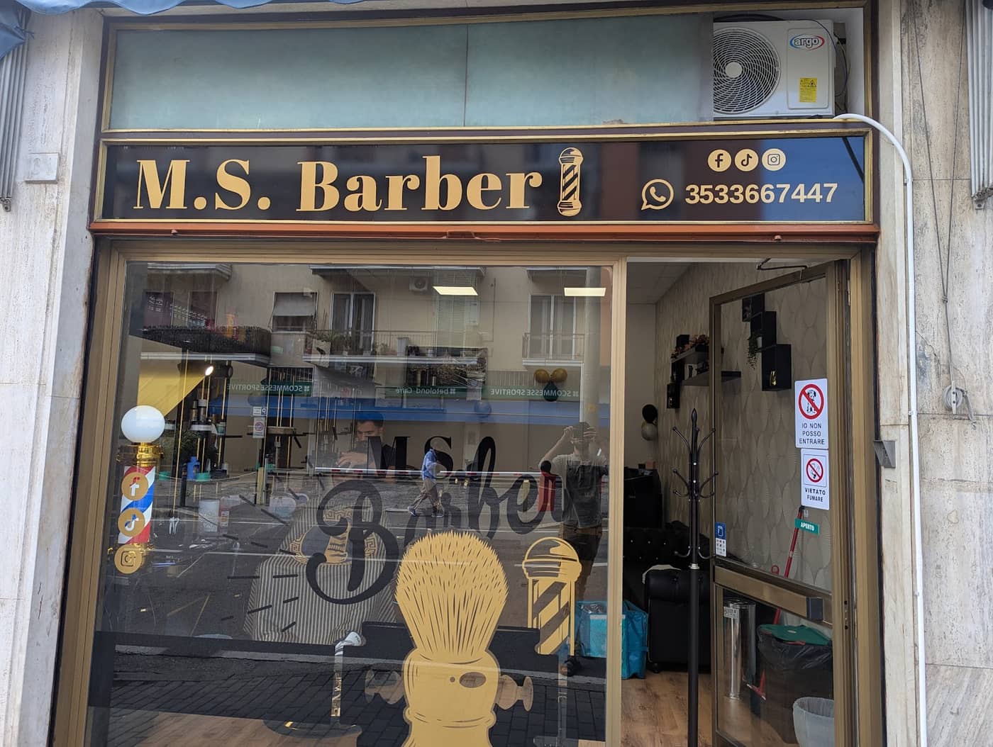 MS Barber Brescia — interno