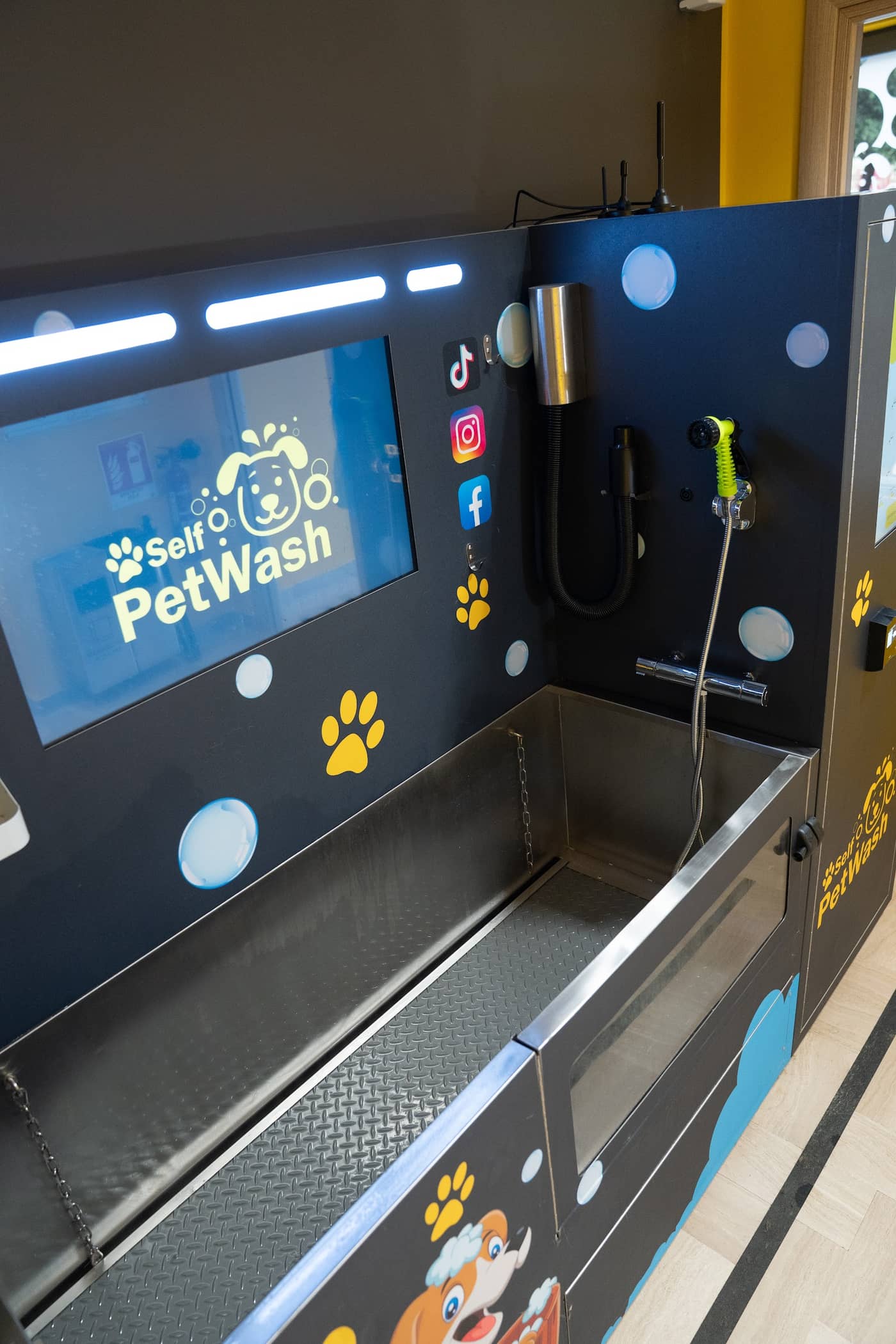 Self Pet Wash — Lavaggio cani self-service